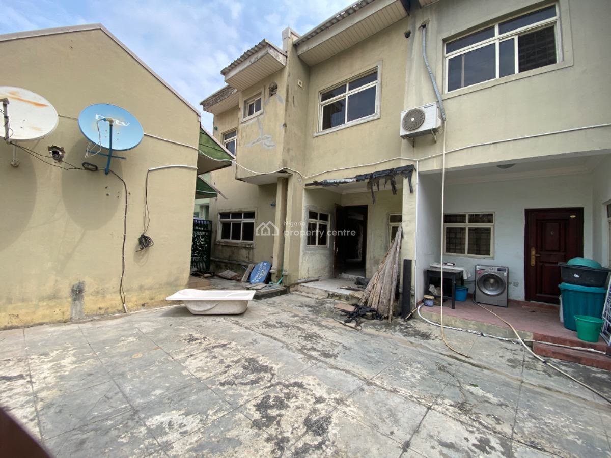 4bedroom Townhouse with Bq at Romax Gardens Lekki Phase Off Chisco, Salem Off Chisco Ikate Legos, Lekki Phase 1, Lekki, Lagos, House for Sale