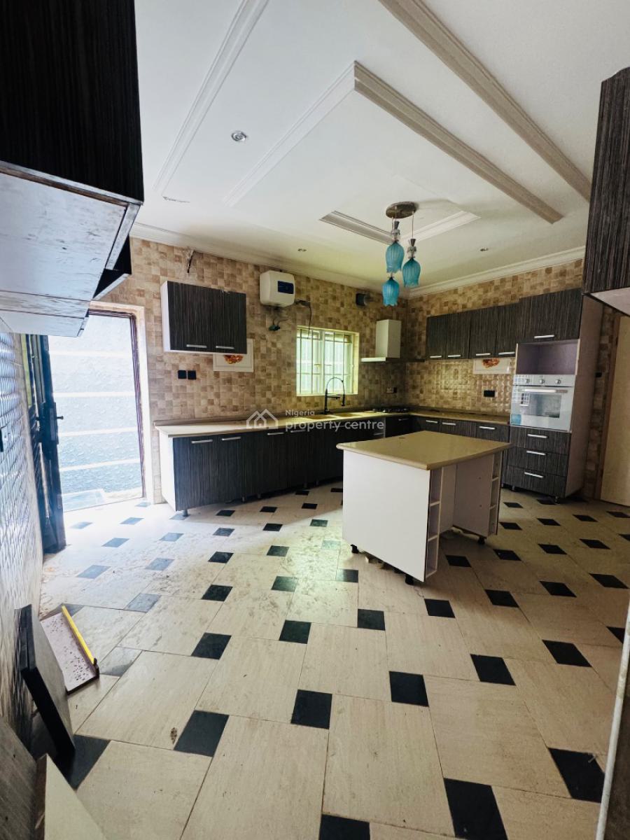 Spaciously Built 5 Bedroom Fully Detached Duplex with Bq, Gra Phase 1, Magodo, Lagos, Detached Duplex for Sale