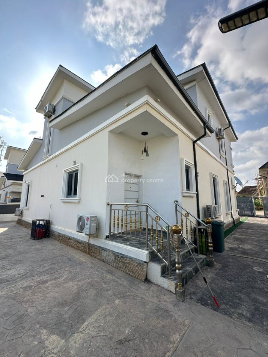 Fully Furnished 4 Beds Detached Duplex, Lugbe District, Abuja, Detached Duplex for Sale