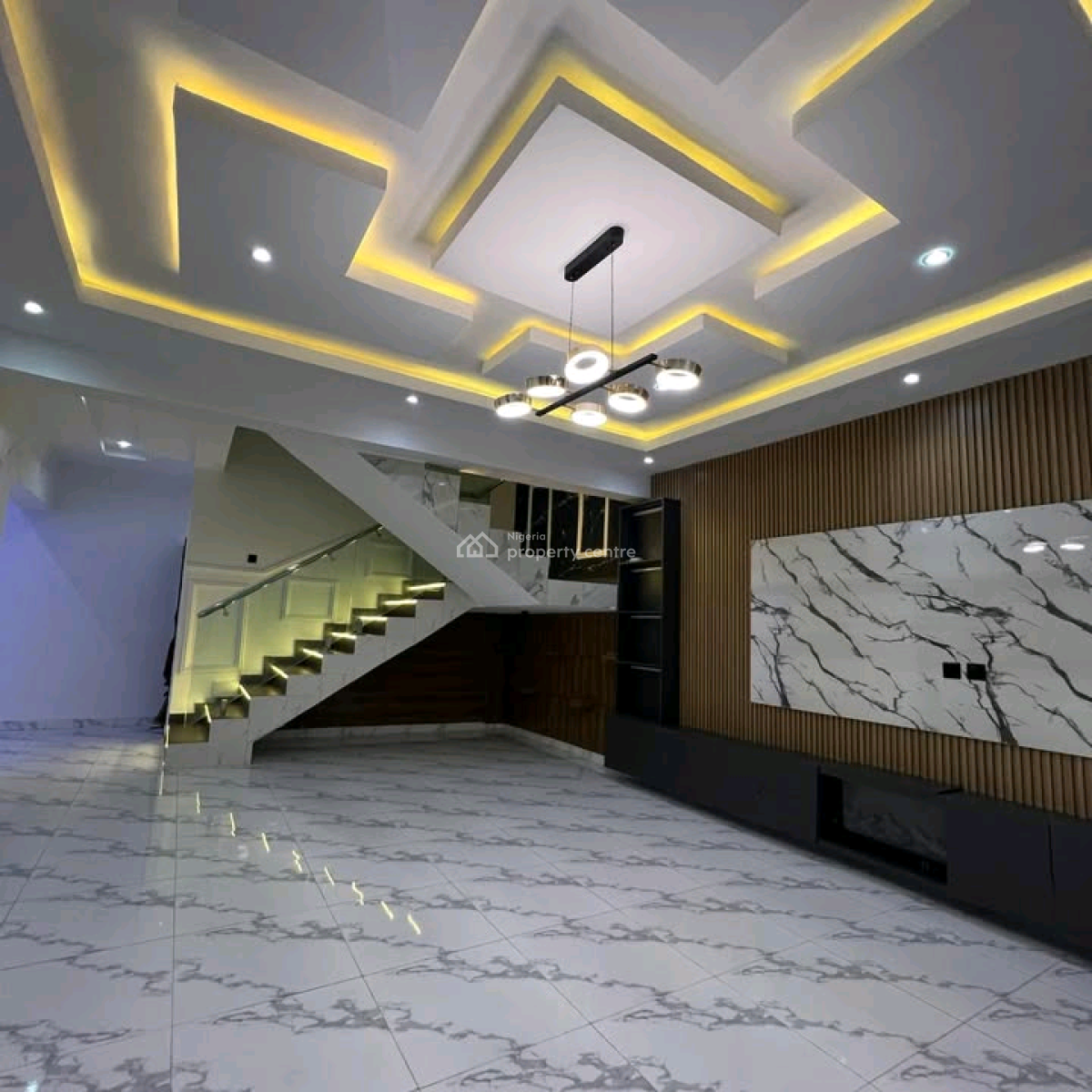 Contemporary 4-bedroom Semi-detached Duplex --  Location:, Purple Gate Estate, Oluyole, Ibadan, Ibadan, Oyo, House for Sale