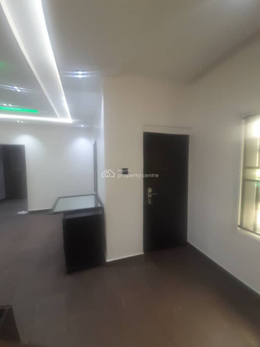 Distress 5bedroom Terrace Duplex with Bq,pool,lawn Tennis, Basketball,, Lekki Gardens Horizon Ii Estate By Meadow School Hall., Ikate Elegushi, Lekki, Lagos, Terraced Duplex for Sale