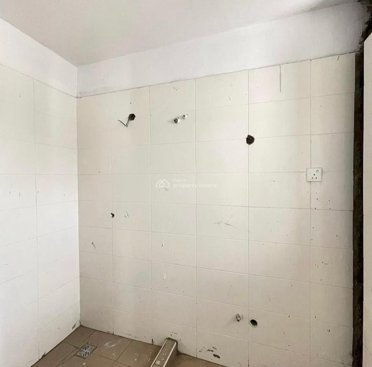 These Lovely Built 1 & 2 Bedroom Apartments, Ologolo,lekki, Ologolo, Lekki, Lagos, Flat / Apartment for Sale