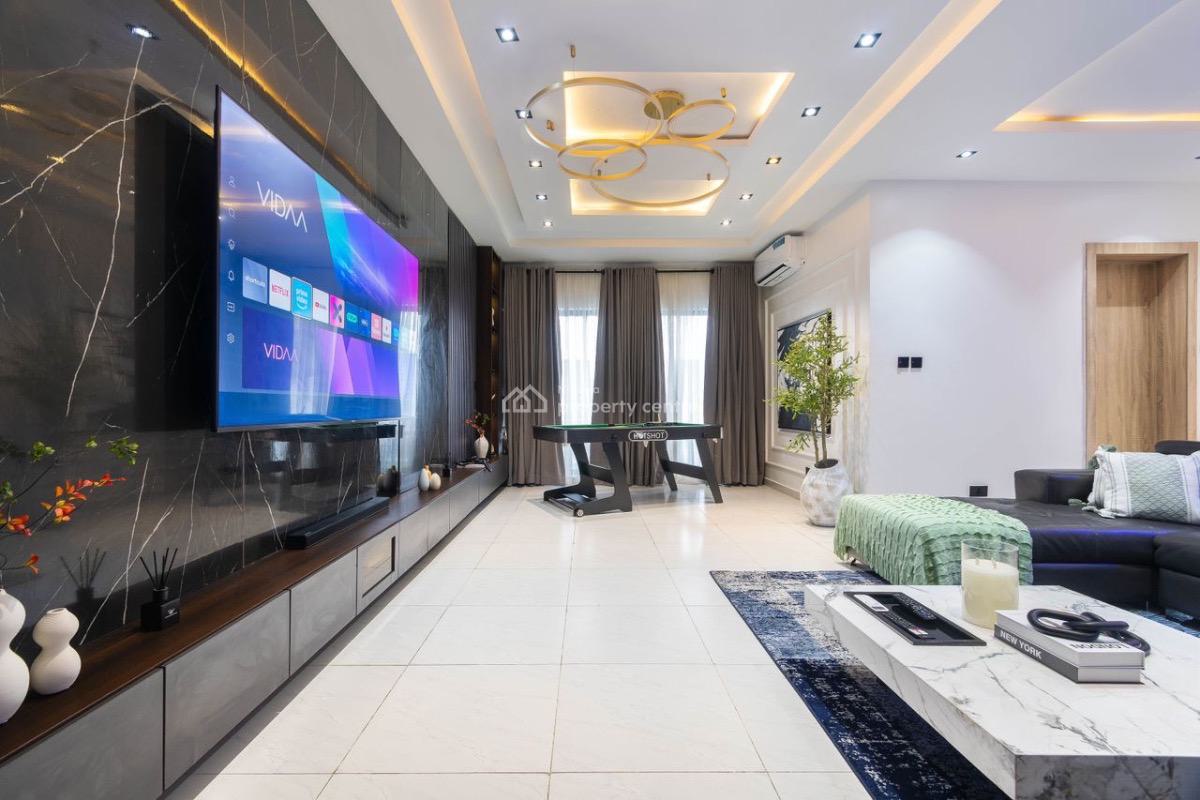 Luxury 2 Bedrooms Unit, Lekki Phase 1, Lekki Phase 1, Lekki, Lagos, Flat / Apartment Short Let