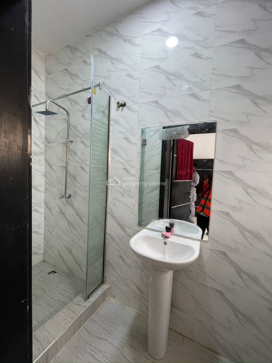 Well Finished Standard 2 Bedroom Apartment, Npg Estate, Akala, Akobo, Ibadan, Oyo, Flat / Apartment for Rent