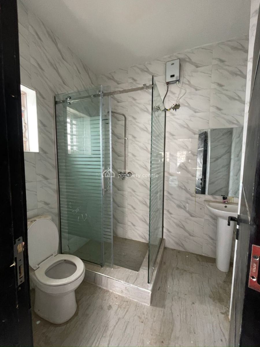 Well Finished Standard 2 Bedroom Apartment, Npg Estate, Akala, Akobo, Ibadan, Oyo, Flat / Apartment for Rent