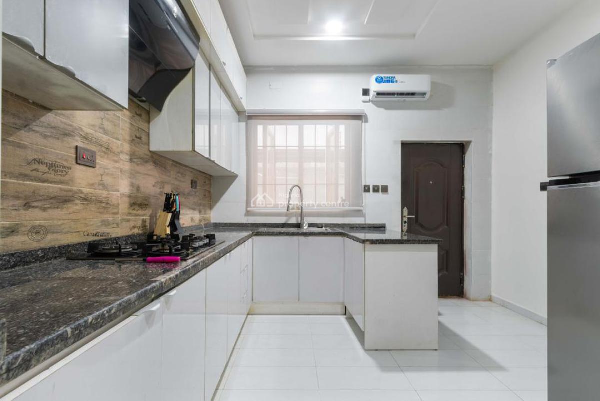 Luxurious 4 Bedroom Apartment with Pool, Victoria Bay Estate, Ikate Elegushi, Lekki, Lagos, Flat / Apartment Short Let