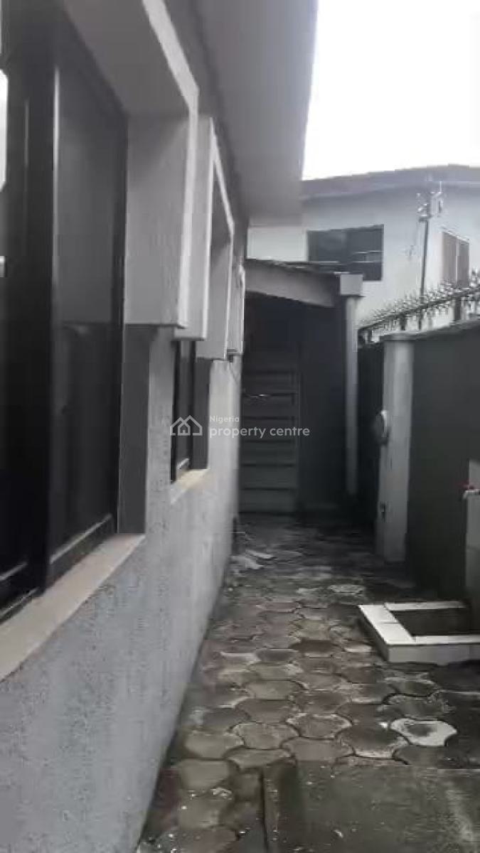 6 Bedroom Detached House with Boys Quarters, Off Okoya Thomas Close, Off Ogunlana Drive, Surulere, Lagos, House for Sale