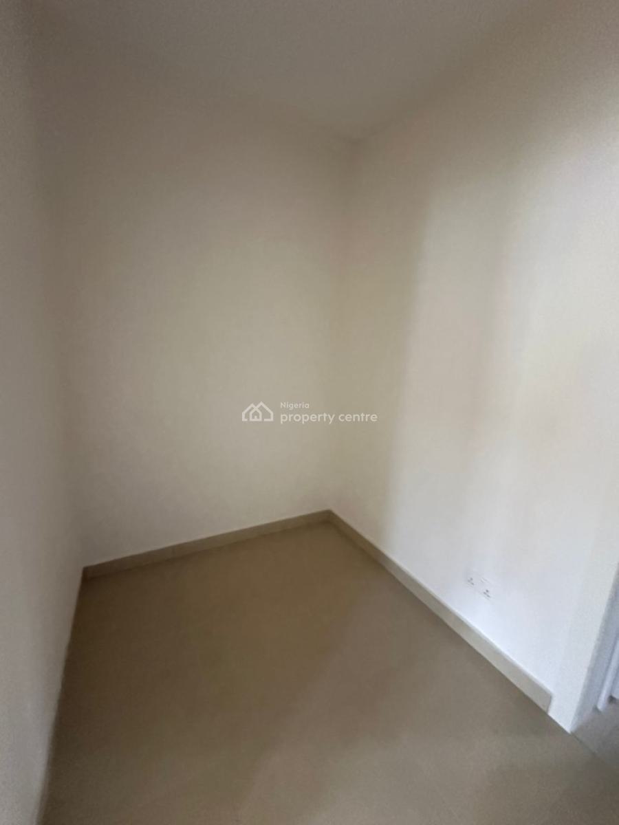 Standard Self Service 3 Bedroom Terrace with a Study Room and Bq, Dideolu Estate, Victoria Island (vi), Lagos, Flat / Apartment for Rent