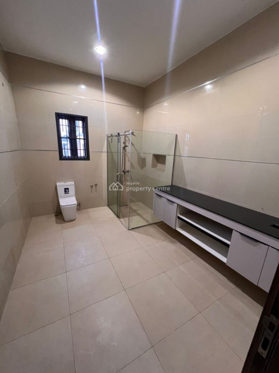 Luxuriously Built 7 Bedroom Mansion, with 5 Living Rooms, Guzape District, Abuja, Detached Duplex for Sale