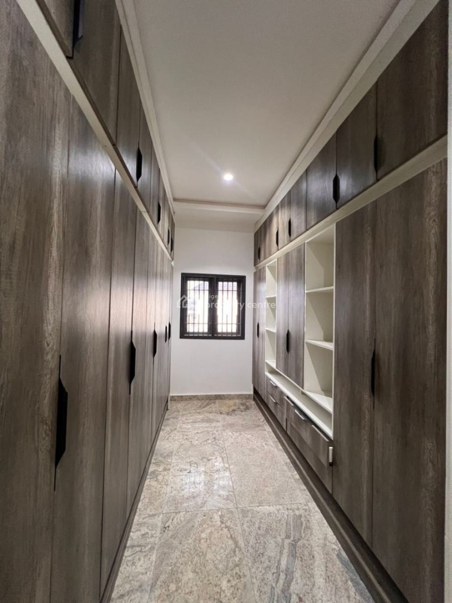 Luxuriously Built 7 Bedroom Mansion, with 5 Living Rooms, Guzape District, Abuja, Detached Duplex for Sale