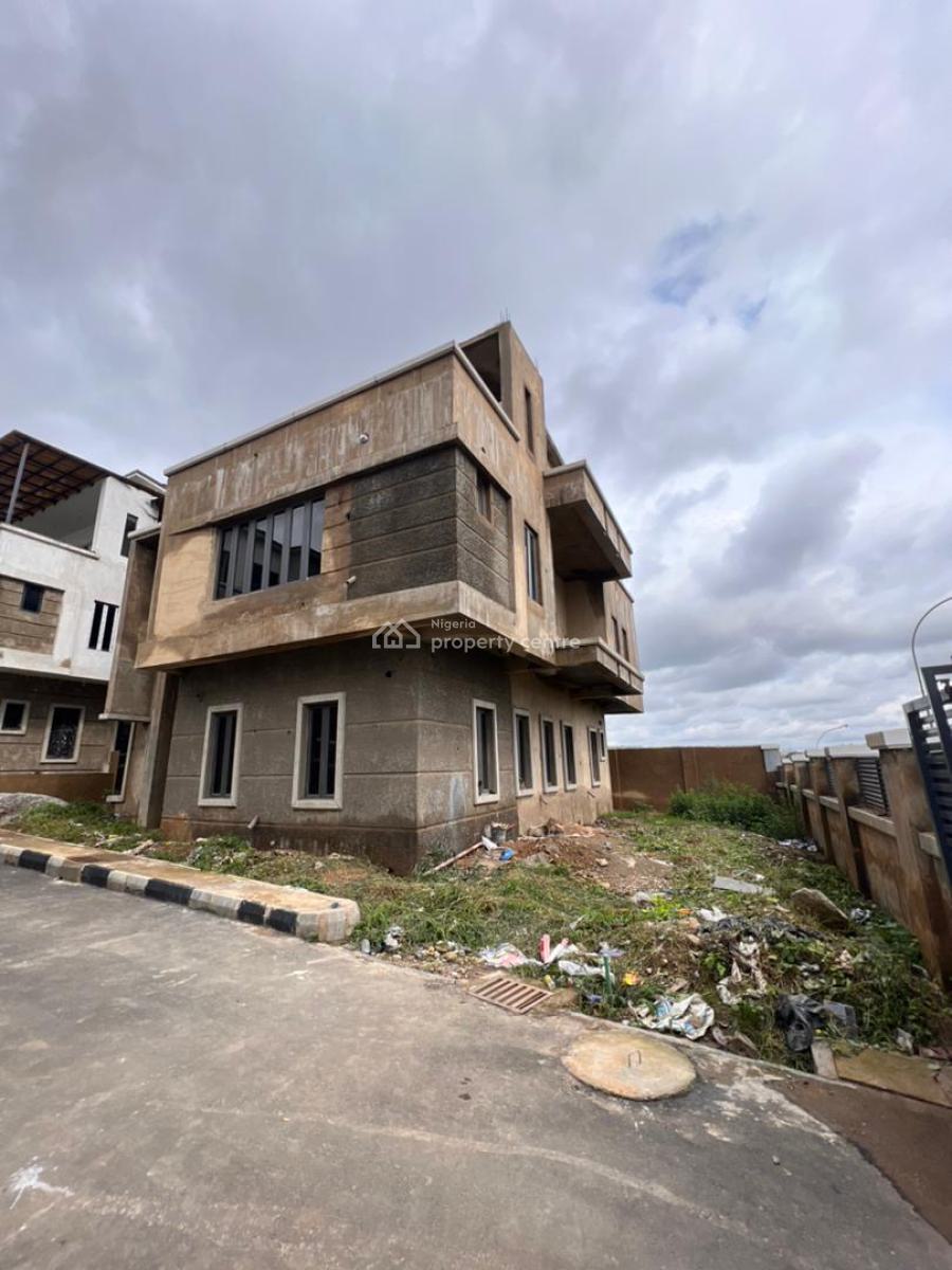 Grand 5 Bedroom Detached Duplex with Attached Bq  & Privately Gated Sp, Guzape District, Abuja, House for Sale
