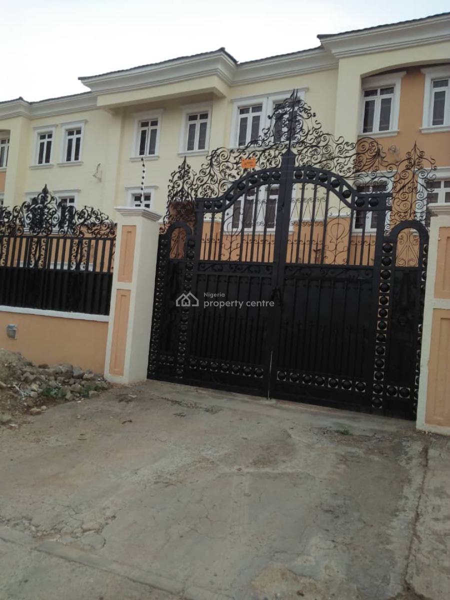 Massive 3bedroom Flat, Zone 6, Wuse, Abuja, Terraced Duplex for Rent