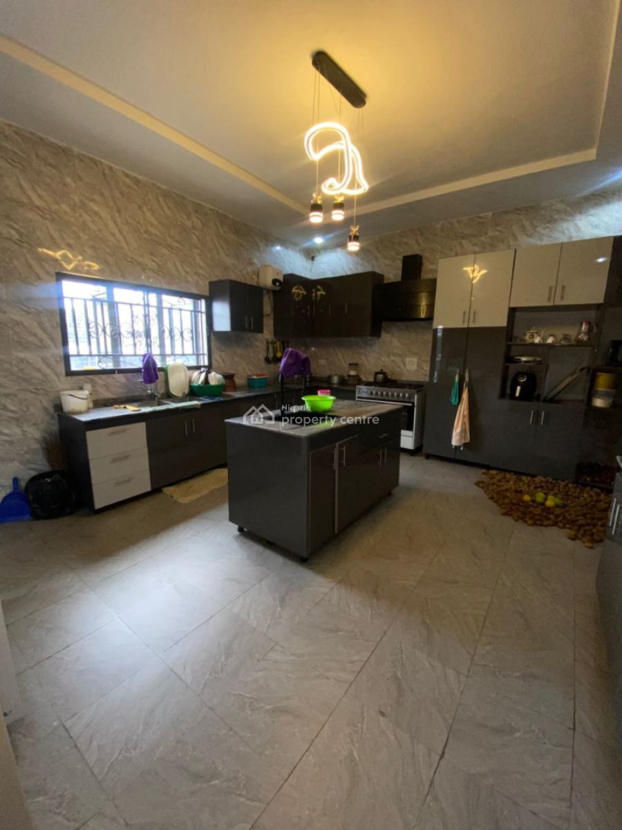 Massive 4bedroom Fully Detached Duplex, Lugbe District, Abuja, Detached Duplex for Sale