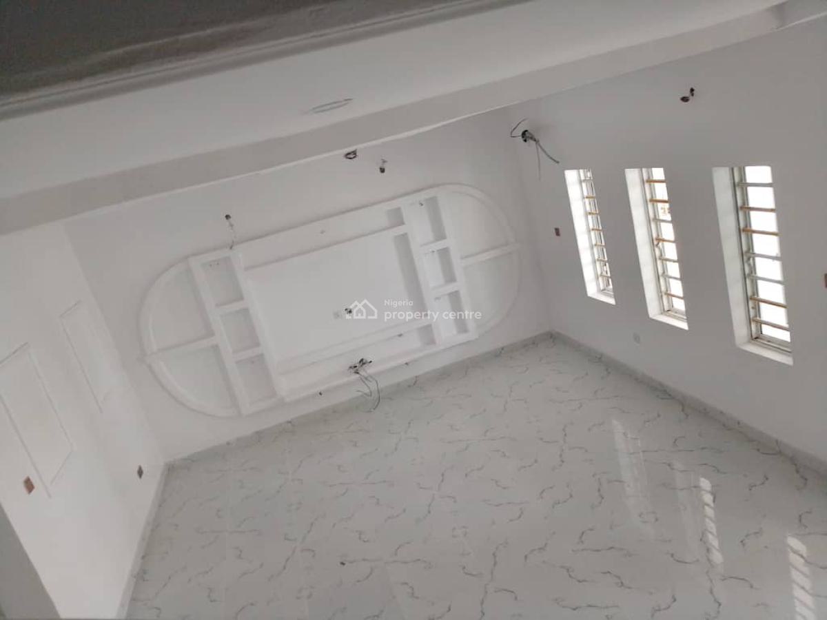 Four Bedrooms Terrace with Bq, Divine Home, Thomas Estate, Ajah, Lagos, Terraced Duplex for Rent