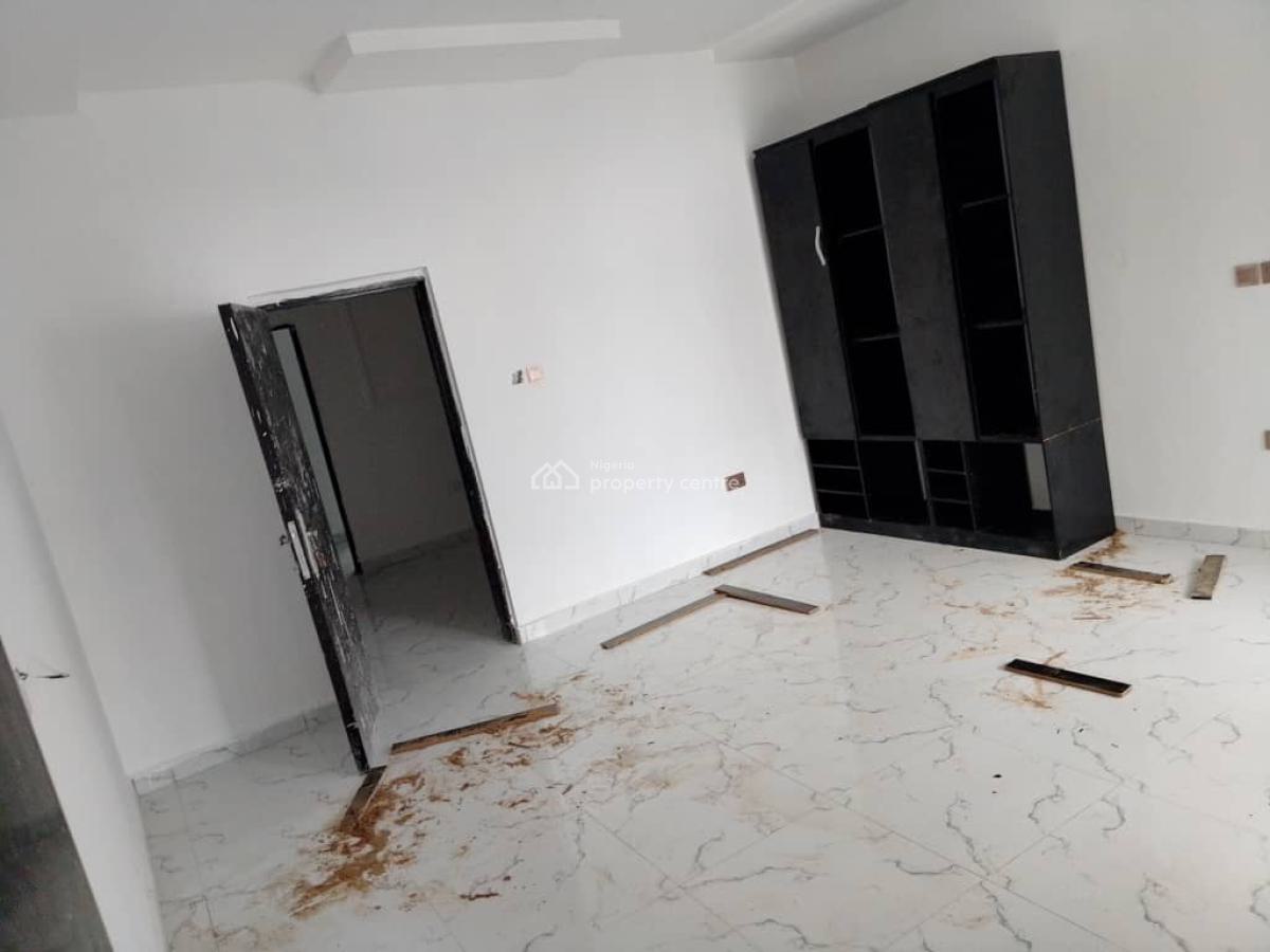 Four Bedrooms Terrace with Bq, Divine Home, Thomas Estate, Ajah, Lagos, Terraced Duplex for Rent