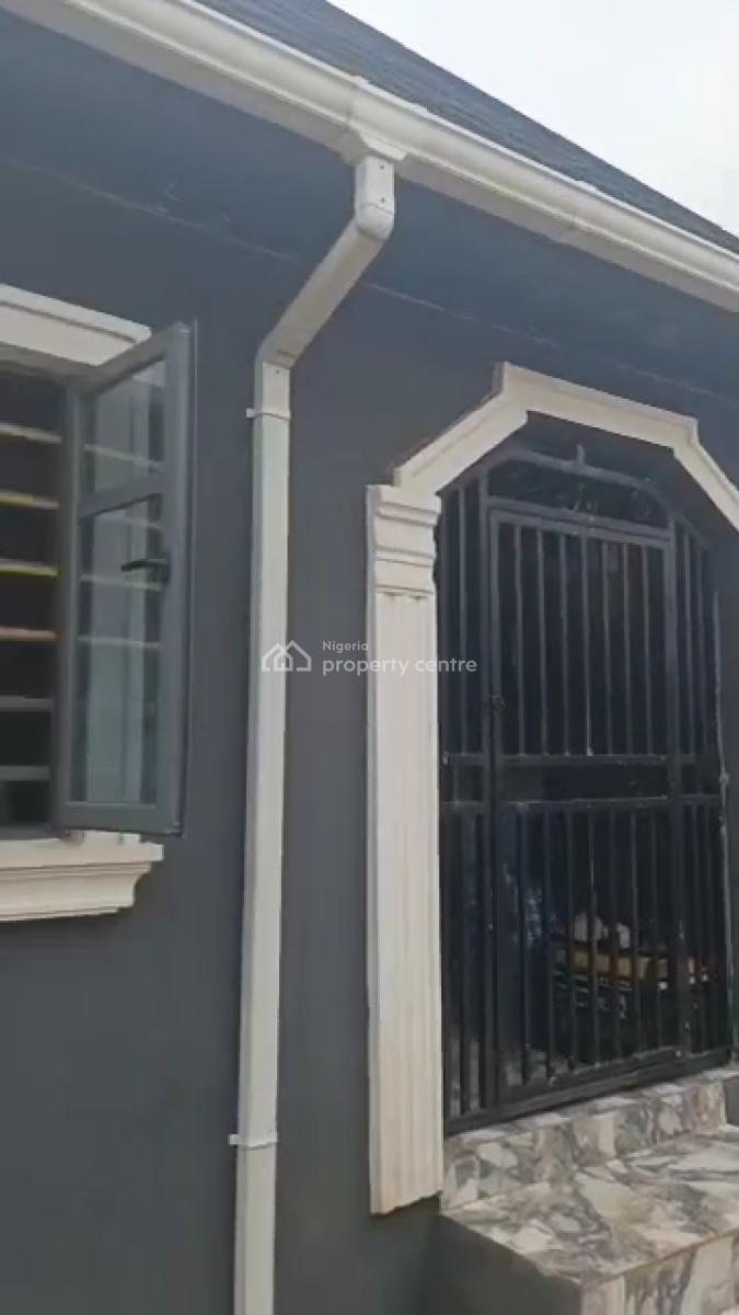 Distressed Bungalow at Ayobo, Ipaja, Lagos State., Ayobo, Ipaja Lagos, Ayobo, Lagos, Detached Bungalow for Sale