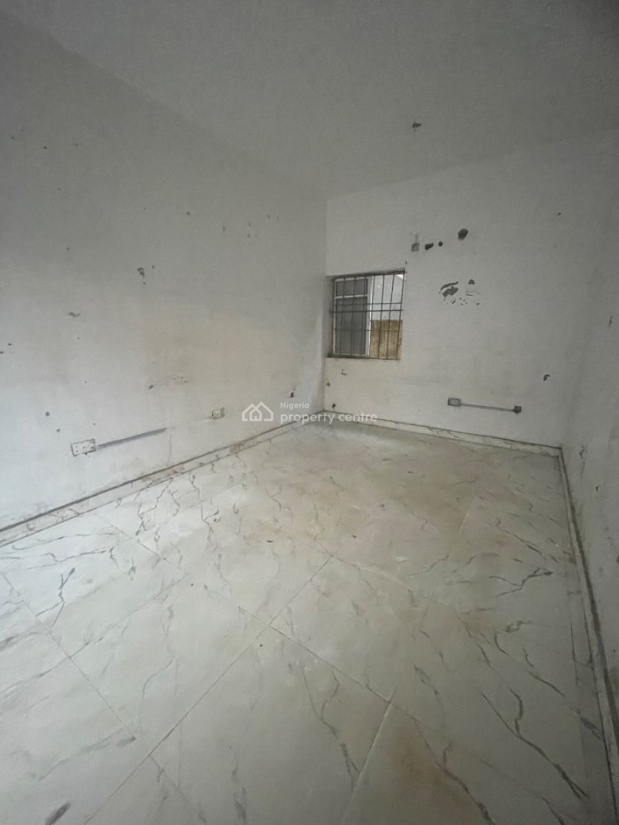 Shops Facing The Road in a Strategic Location, Ajah, Ajah, Lagos, Commercial Property for Rent