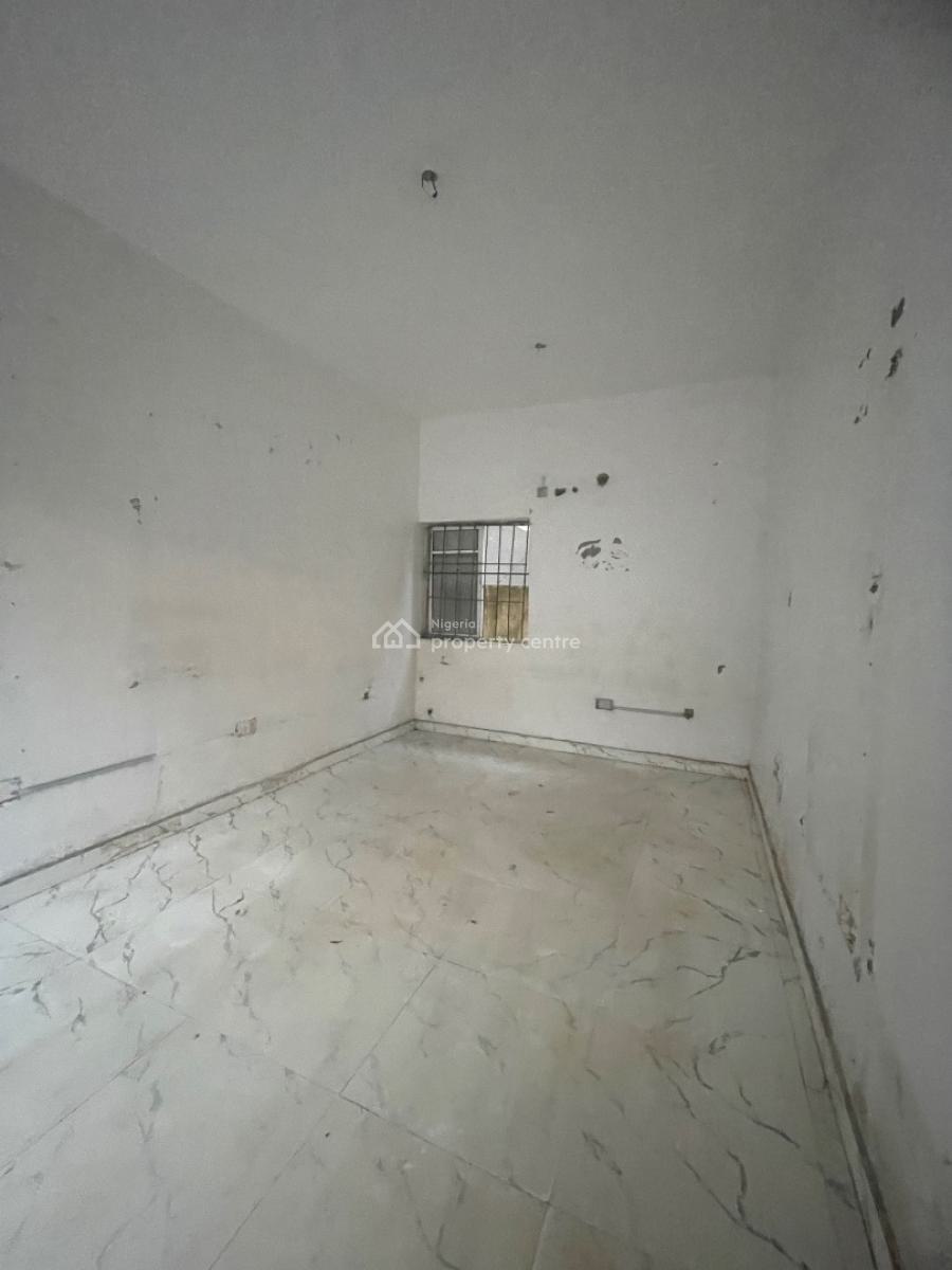 Shops Facing The Road in a Strategic Location, Ajah, Ajah, Lagos, Commercial Property for Rent