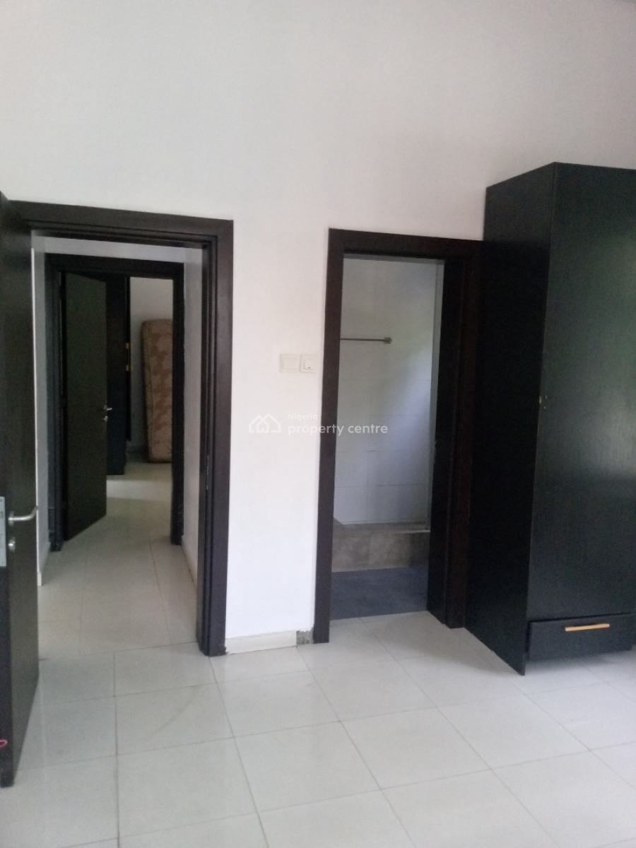 Fully Serviced 3 Bedroom Apartment with Swimming Pool, Lekki Phase 1, Lekki, Lagos, Flat / Apartment for Rent