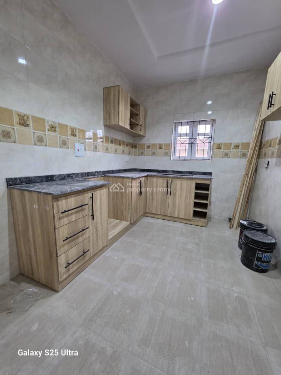2 Bedroom, Road, Ilupeju, Lagos, Flat / Apartment for Rent