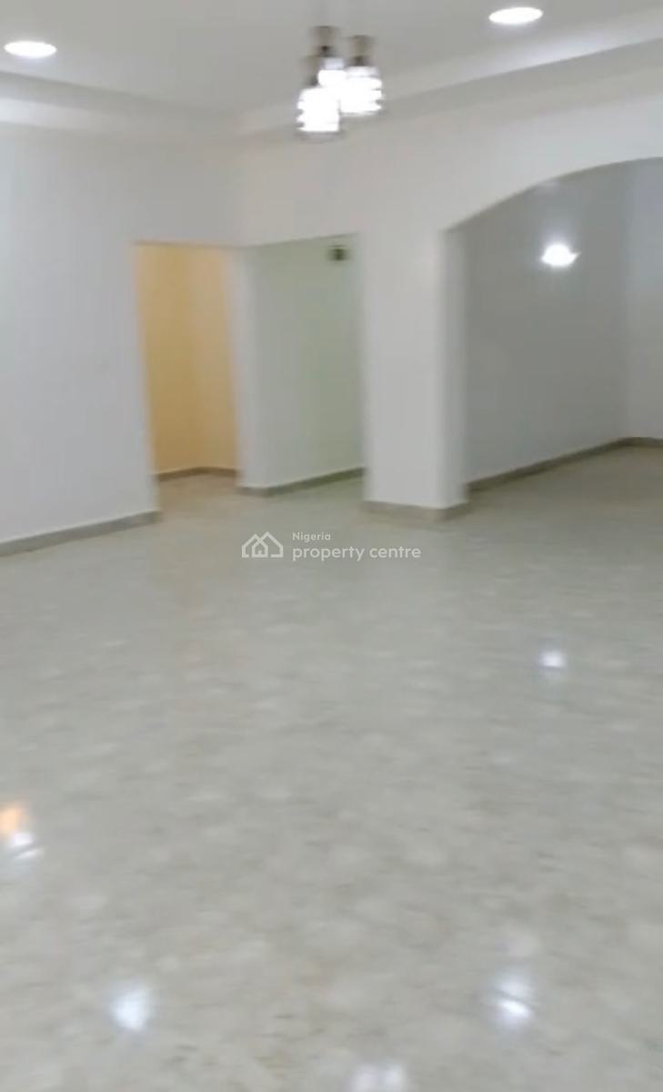 Massive Spacious 3bedroom En-suite Flat, Behind Living Faith Jahi, Jahi, Abuja, House for Rent