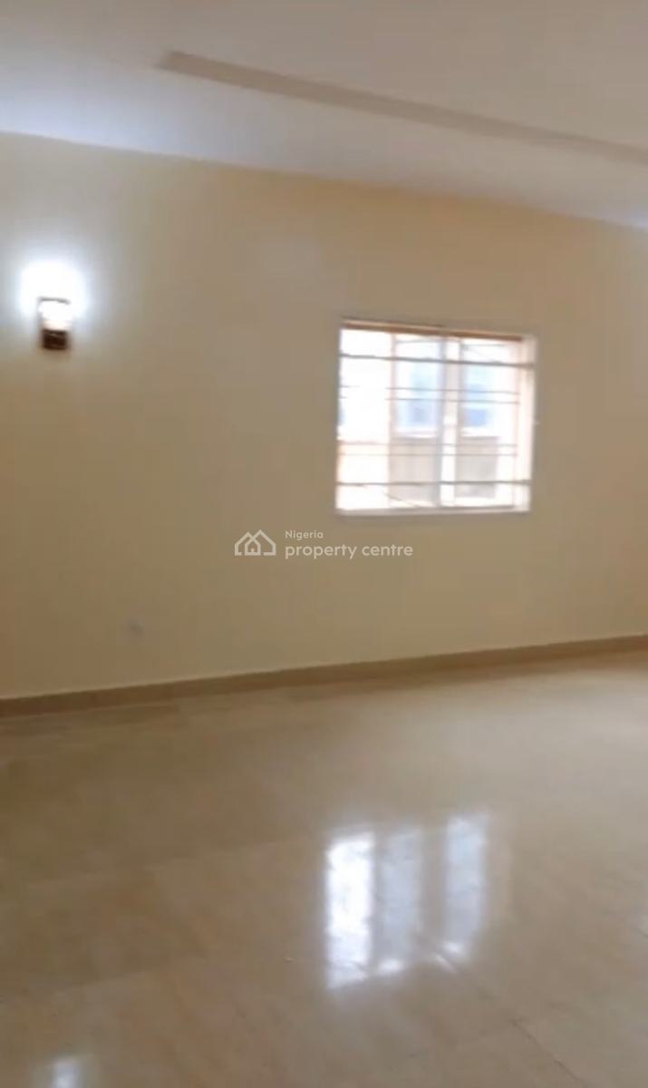 Massive Spacious 3bedroom En-suite Flat, Behind Living Faith Jahi, Jahi, Abuja, House for Rent