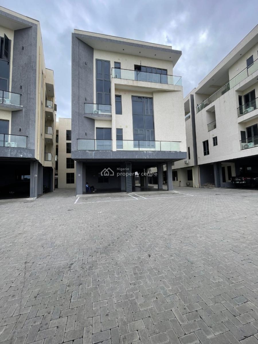 Aesthetic Pleasing 2 Bedroom Penthouse with Bq, Aesthetic Pleasing 2 Bedrom Penthouse with Bq, Lekki Phase 1, Lekki, Lagos, Block of Flats for Sale