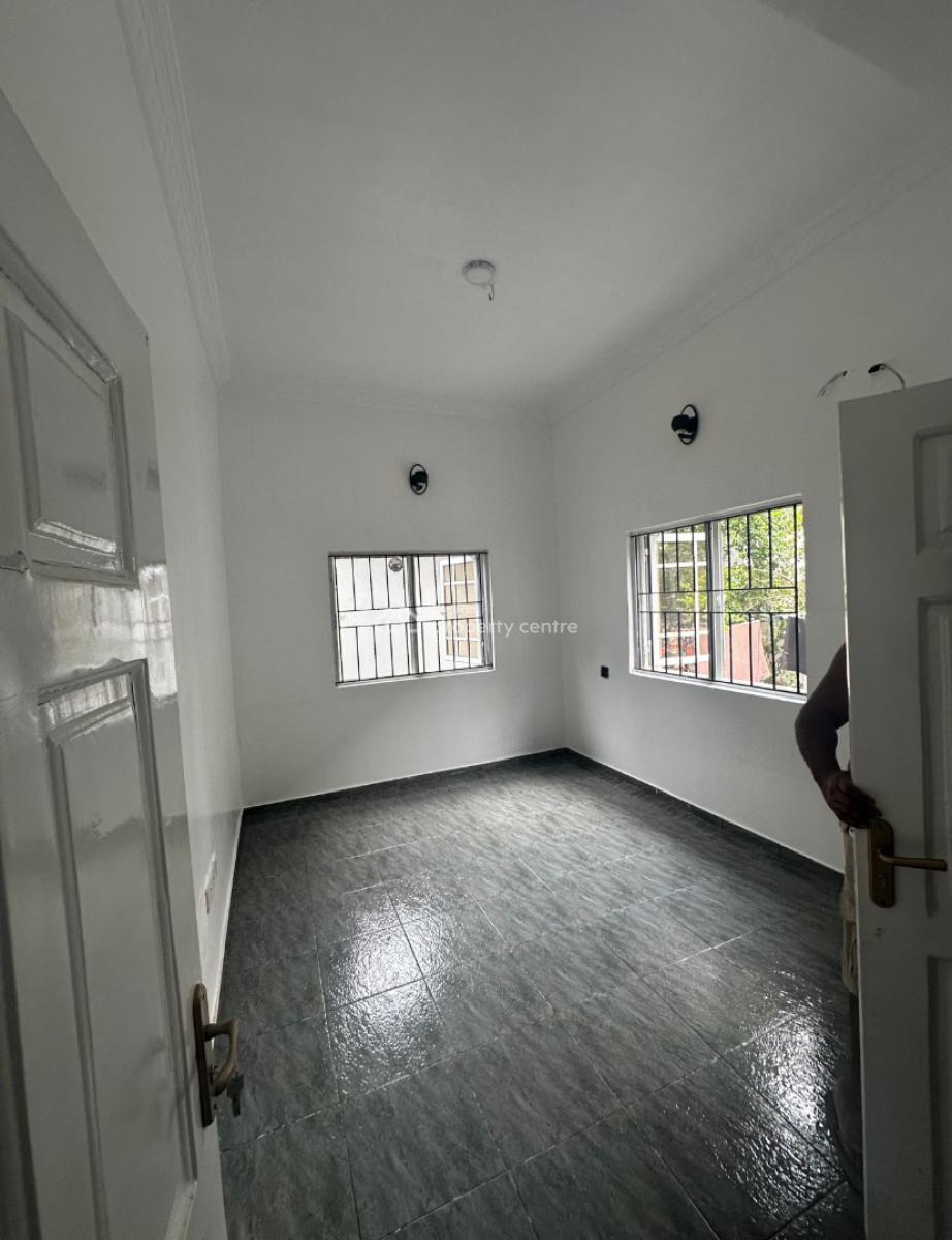 Exquisite 2bedroom Apartment, Lekki Phase 1, Lekki Phase 1, Lekki, Lagos, Flat / Apartment for Rent