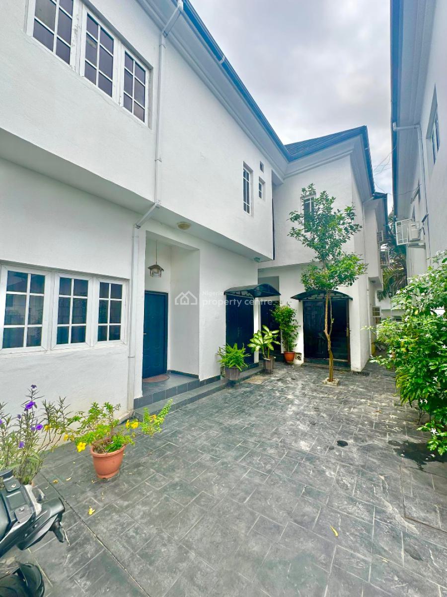 Fully Serviced 2 Bedroom Apartment, Lekki Phase 1, Lekki, Lagos, Flat / Apartment for Rent