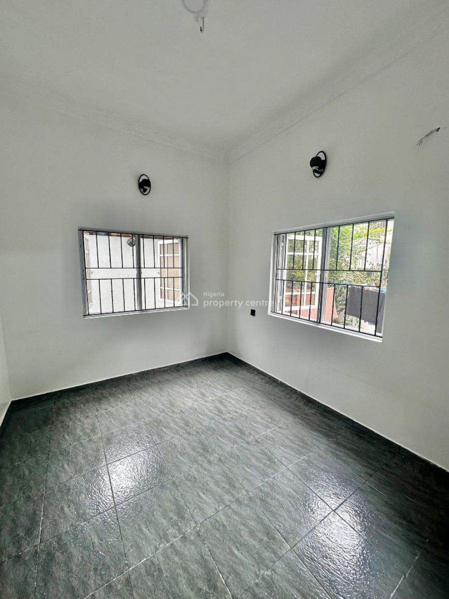 Fully Serviced 2 Bedroom Apartment, Lekki Phase 1, Lekki, Lagos, Flat / Apartment for Rent