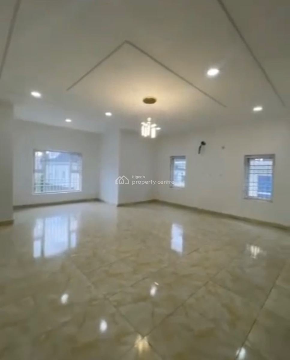 Luxury Spacious 5bedroom with Bq, Guzape Main, Guzape District, Abuja, Detached Duplex for Sale