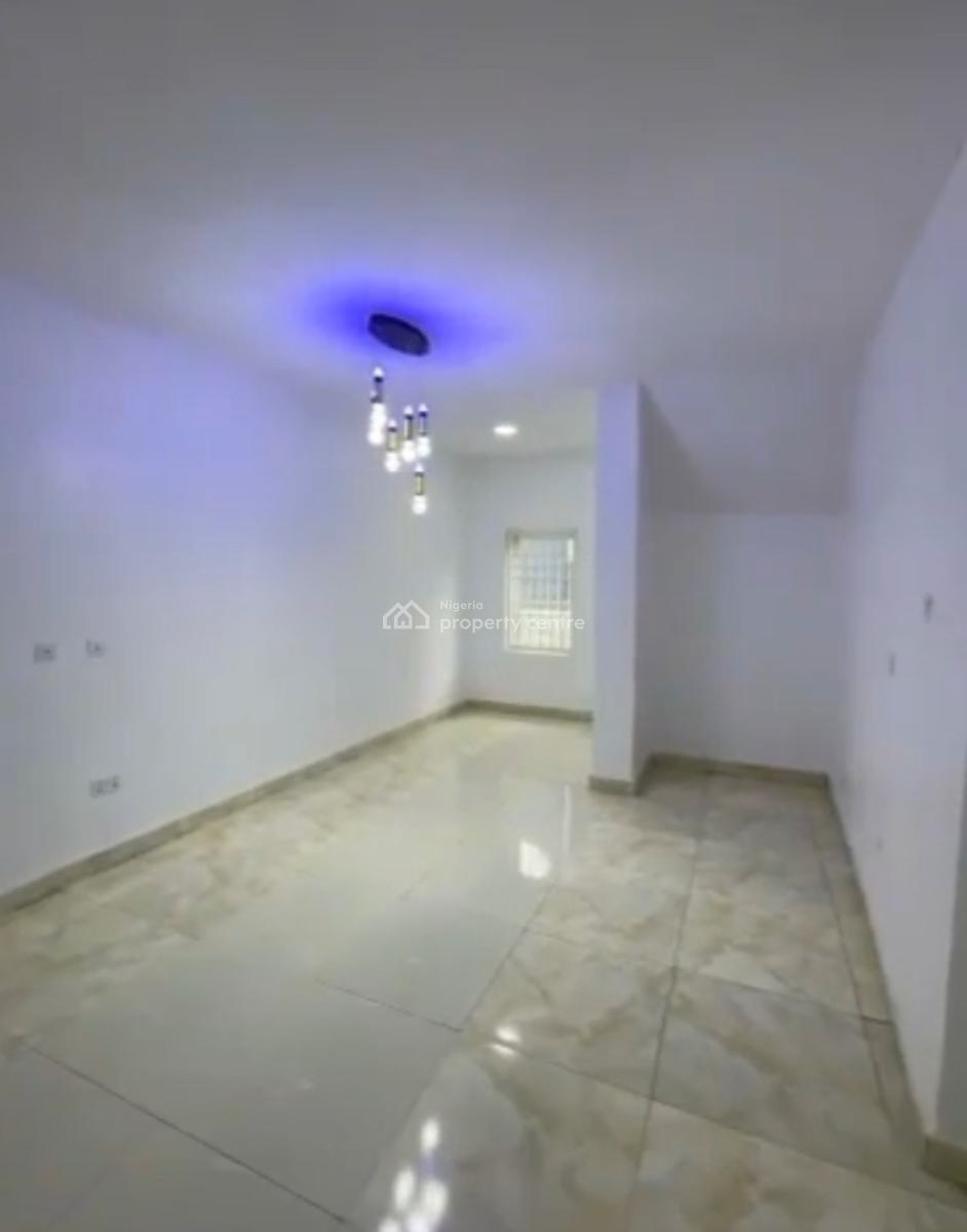 Luxury Spacious 5bedroom with Bq, Guzape Main, Guzape District, Abuja, Detached Duplex for Sale