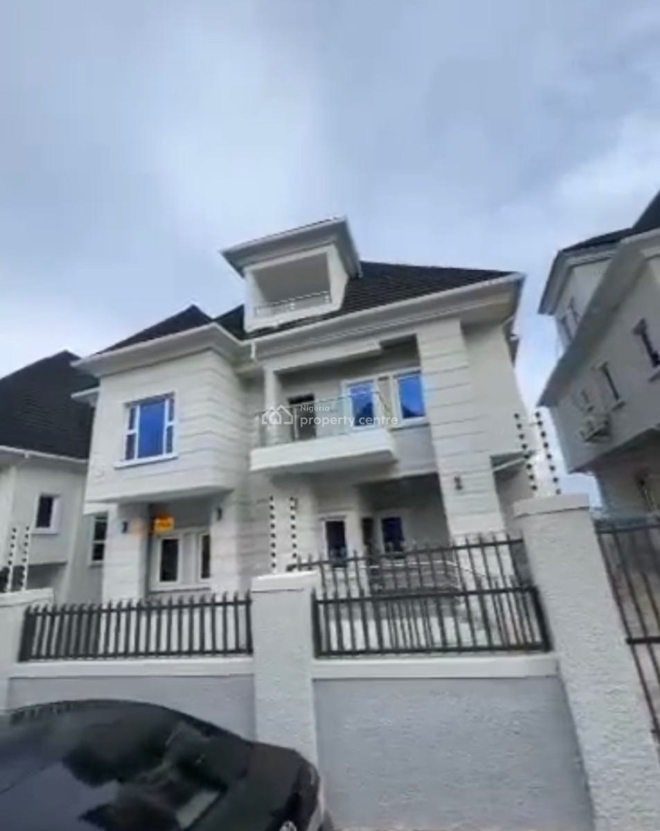 Luxury Spacious 5bedroom with Bq, Guzape Main, Guzape District, Abuja, Detached Duplex for Sale