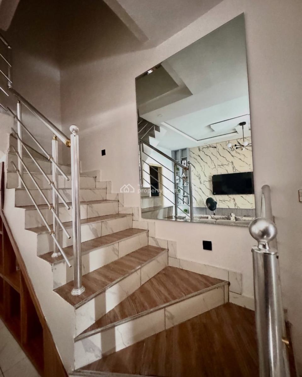 3 Bedroom Terrace Duplex, Ikota Villa Estate, Ikota, Lekki, Lagos, Terraced Duplex for Sale