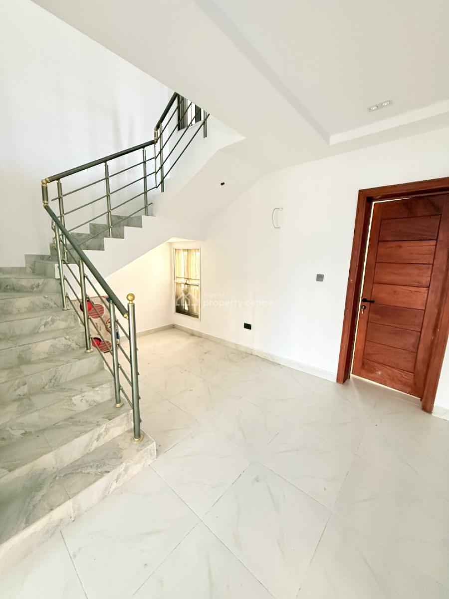 4 Bedroom Maisonette, Lekki Phase 1, Lekki Phase 1, Lekki, Lagos, Flat / Apartment for Sale