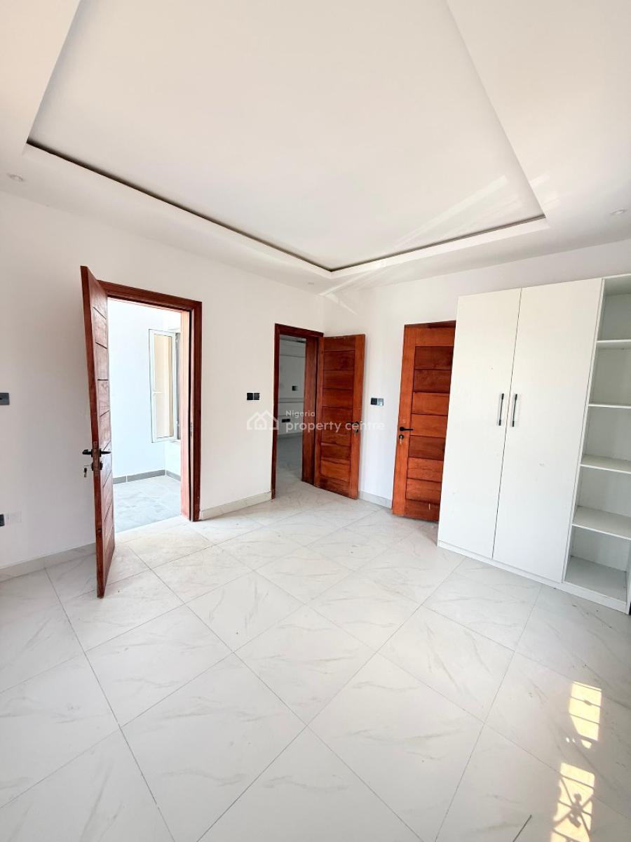 4 Bedroom Maisonette, Lekki Phase 1, Lekki Phase 1, Lekki, Lagos, Flat / Apartment for Sale