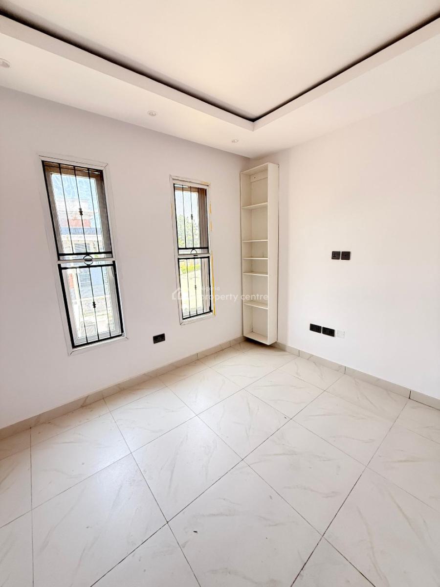 4 Bedroom Maisonette, Lekki Phase 1, Lekki Phase 1, Lekki, Lagos, Flat / Apartment for Sale