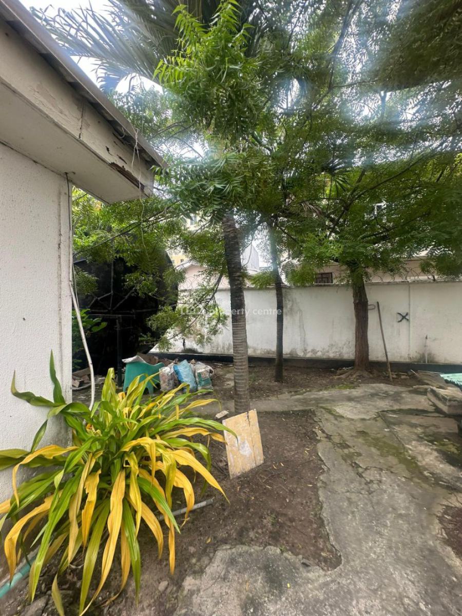 Spacious 4 Bedroom Duplex Plus 2 Bq, Lekki Phase 1, Lekki, Lagos, Detached Duplex for Rent