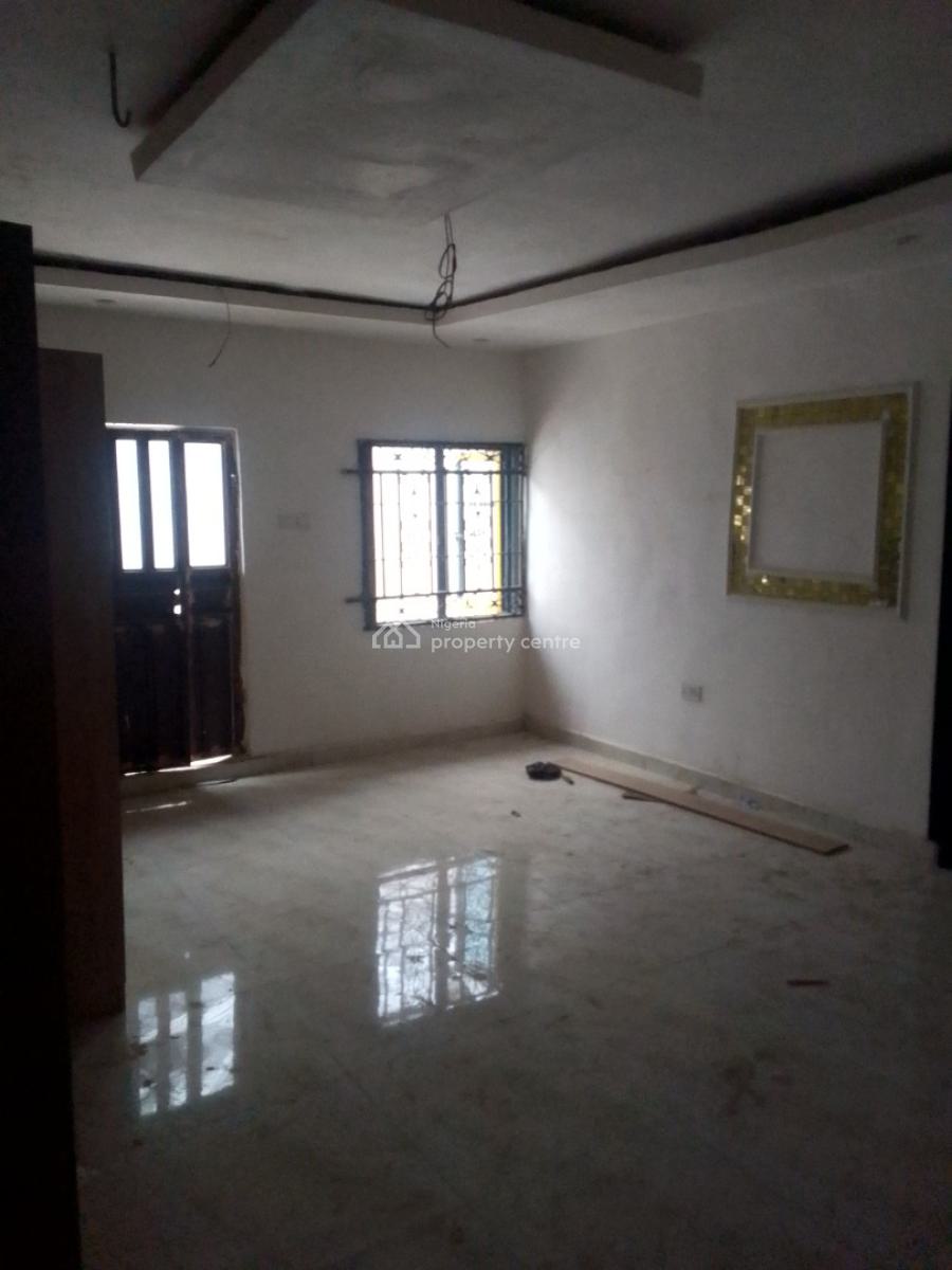 Brand New and Luxury 2 And4bedroom Flat at Oshodi, Oshodi Bus Stop, By The Pedestrian Bridge, Oshodi, Lagos, Oshodi, Lagos, Flat / Apartment for Rent