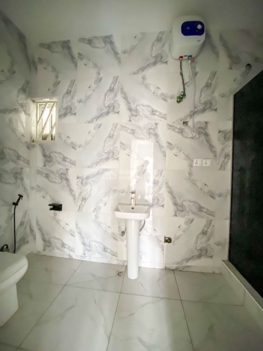 2bedroom Apartment with a Bq, Ikota Extention, Ilaje, Ikota, Lekki, Lagos, Flat / Apartment for Rent