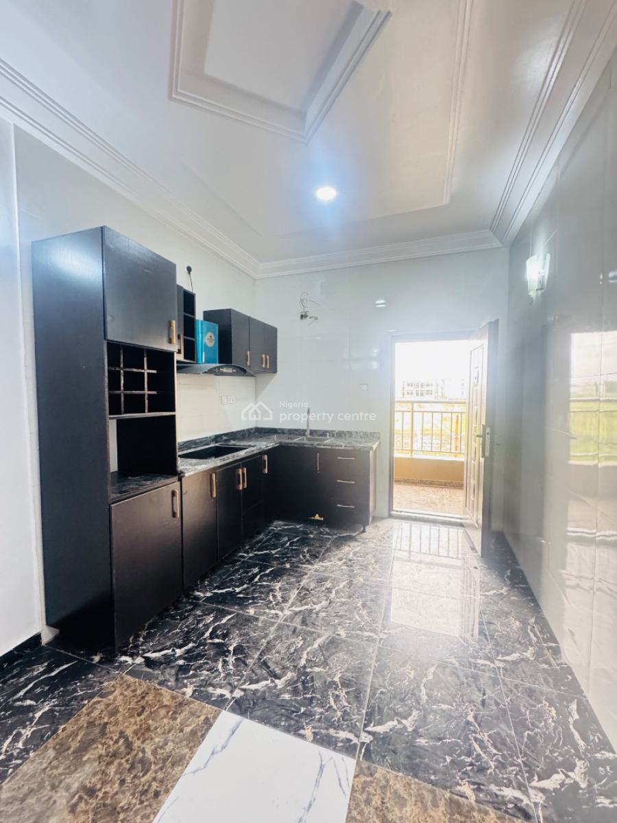 Well Renovated Two Bedroom Apartment, Ikate Lekki, Lekki Phase 2, Lekki, Lagos, Flat / Apartment for Rent