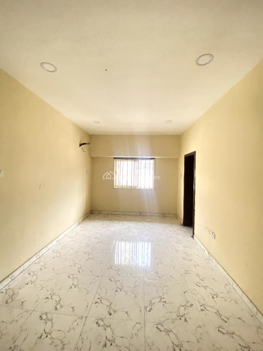 4 Bedroom Terrace Duplex with Bq in a Secured Estate, Agungi, Lekki, Lagos, Terraced Duplex for Rent