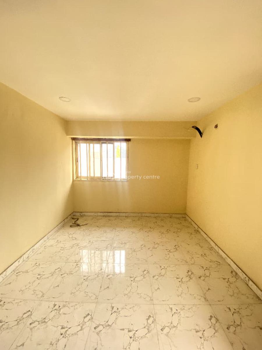 4 Bedroom Terrace Duplex with Bq in a Secured Estate, Agungi, Lekki, Lagos, Terraced Duplex for Rent