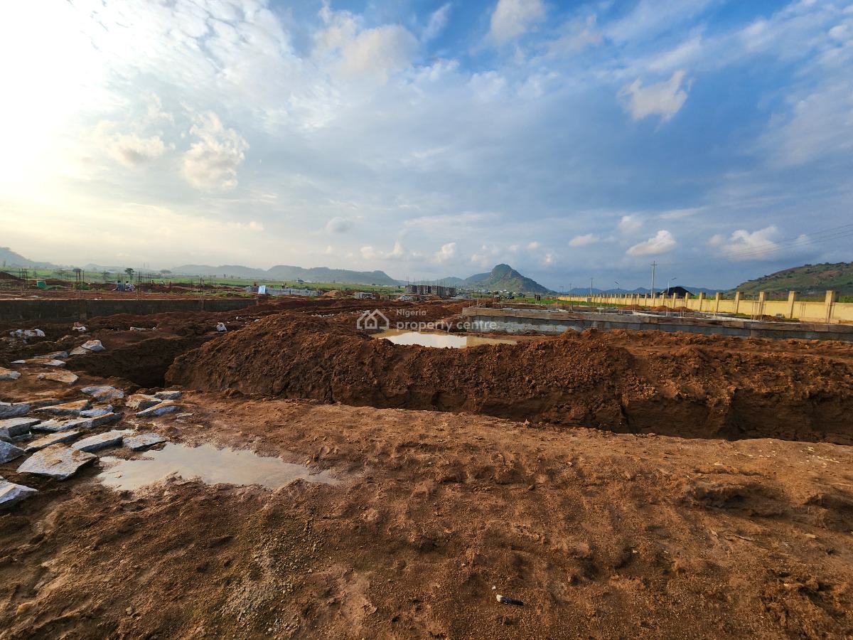 Well Located Premium and Genuine Estate Land at Dei Dei, Abuja, By Water Lake Farm Estate, Dei-dei, Abuja, Residential Land for Sale