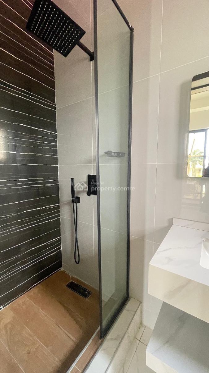 Luxury 2bedroom, Lekki Phase 1, Lekki, Lagos, Block of Flats for Sale