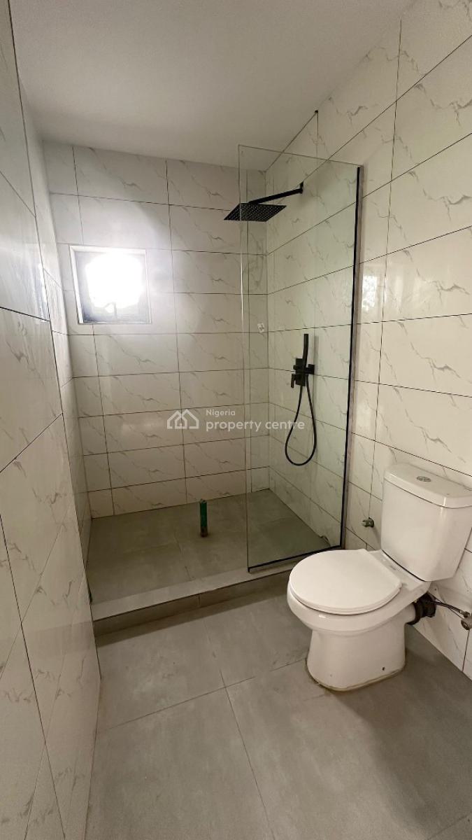 Luxury 3bedroom Penthouse, Ikota, Lekki, Lagos, Block of Flats for Sale
