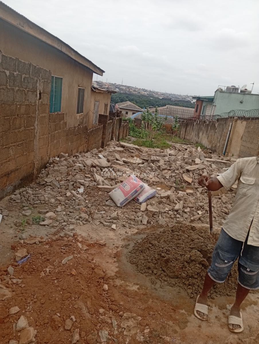 Half Plot of Dry Land, Hilton Palace,yakoyo Alagbole Via Ojodu, Ojodu Berger, Ojodu, Lagos, Residential Land for Sale