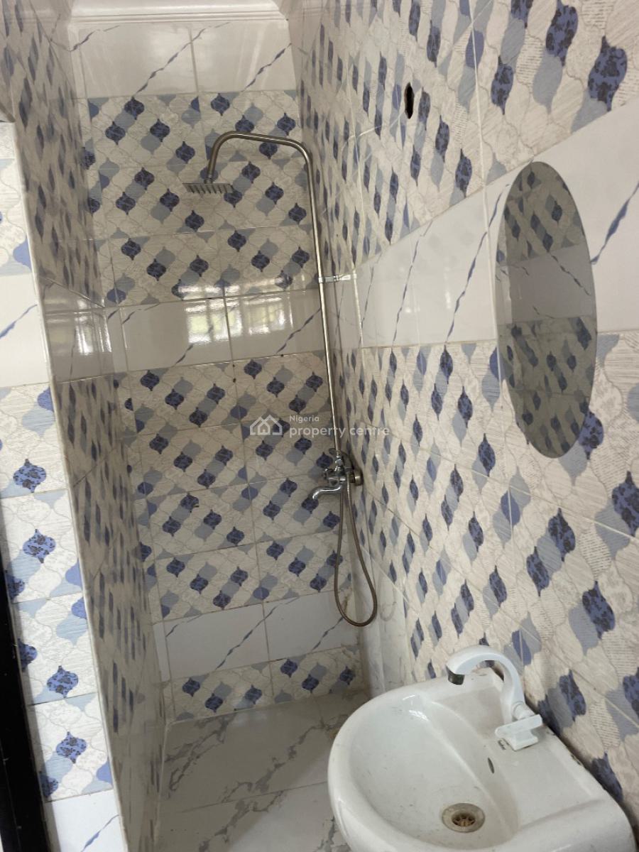 Service Studio with Personal Meter, Paradise 3 Chevron Drive, Lekki Expressway, Lekki, Lagos, Self Contain (single Rooms) for Rent