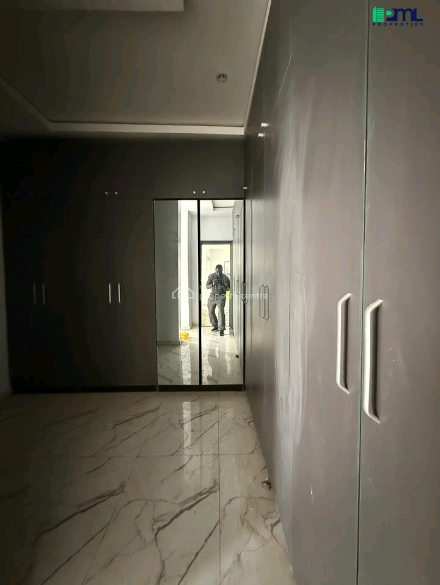 a Detached 4 Bedroom Duplex in Ibadan!!!  Location- Carlton, Kolapo Ishola Gra, Ibadan, Oyo, House for Sale