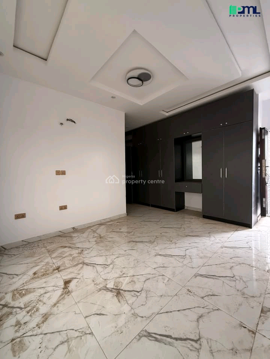 a Detached 4 Bedroom Duplex in Ibadan!!!  Location- Carlton, Kolapo Ishola Gra, Ibadan, Oyo, House for Sale